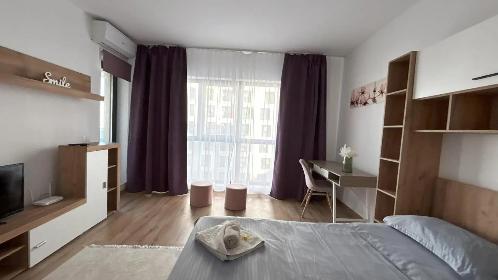 Urban Retreat With Balcony At Exigent Plaza - 06 Apartment Bucharest